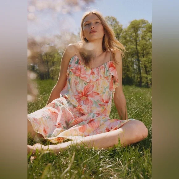 H&M Floral Ruffle Dress NWT - Picture 2 of 13